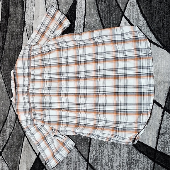 CARHATT PLAID RELAXED FIT SNAP-BUTTON SHORT-SLEEVE SHIRT - Picture 9 of 12